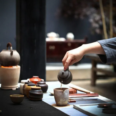 布郎山一一普洱茶勐海味、勐海茶的主要原料来源地